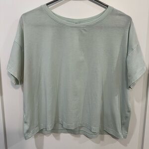 Pastel Green Lululemon Women's Crop Top